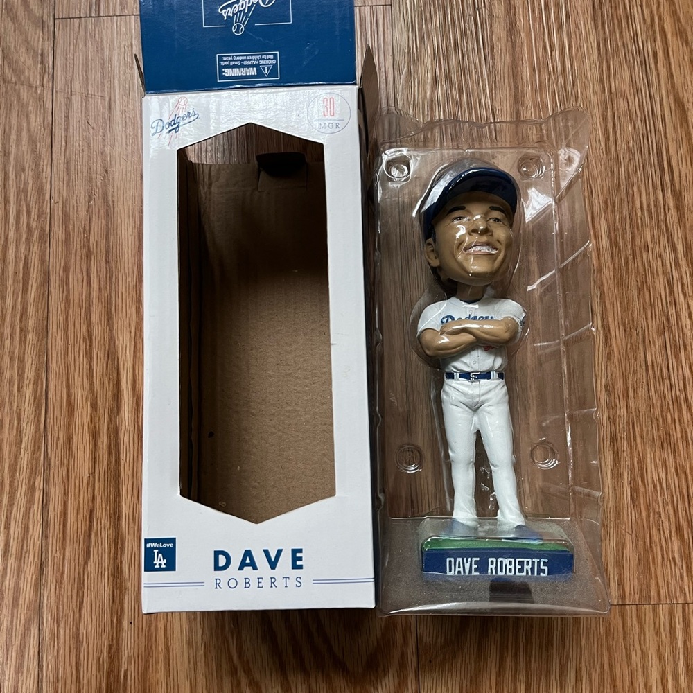 Bobblehead - Picture 10 of 12